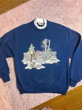 Vintage Crewneck Sweater with Winter Graphic